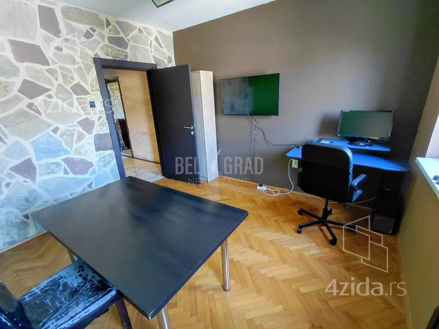 Troiposoban stan | 4zida