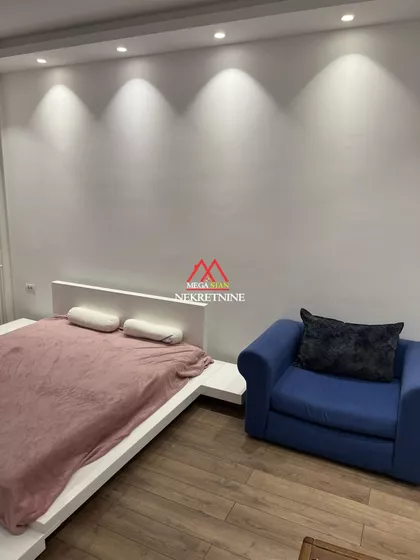 Poštanska | 4zida.rs