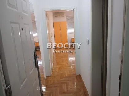 Bulevar Cara Lazara | 4zida.rs