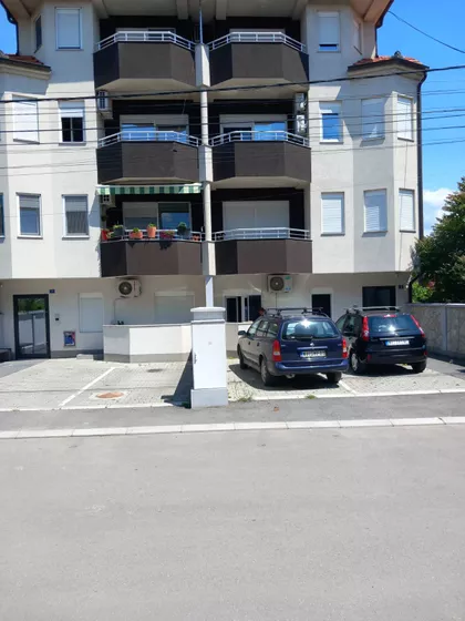 Bete Vukanović 19 | 4zida.rs