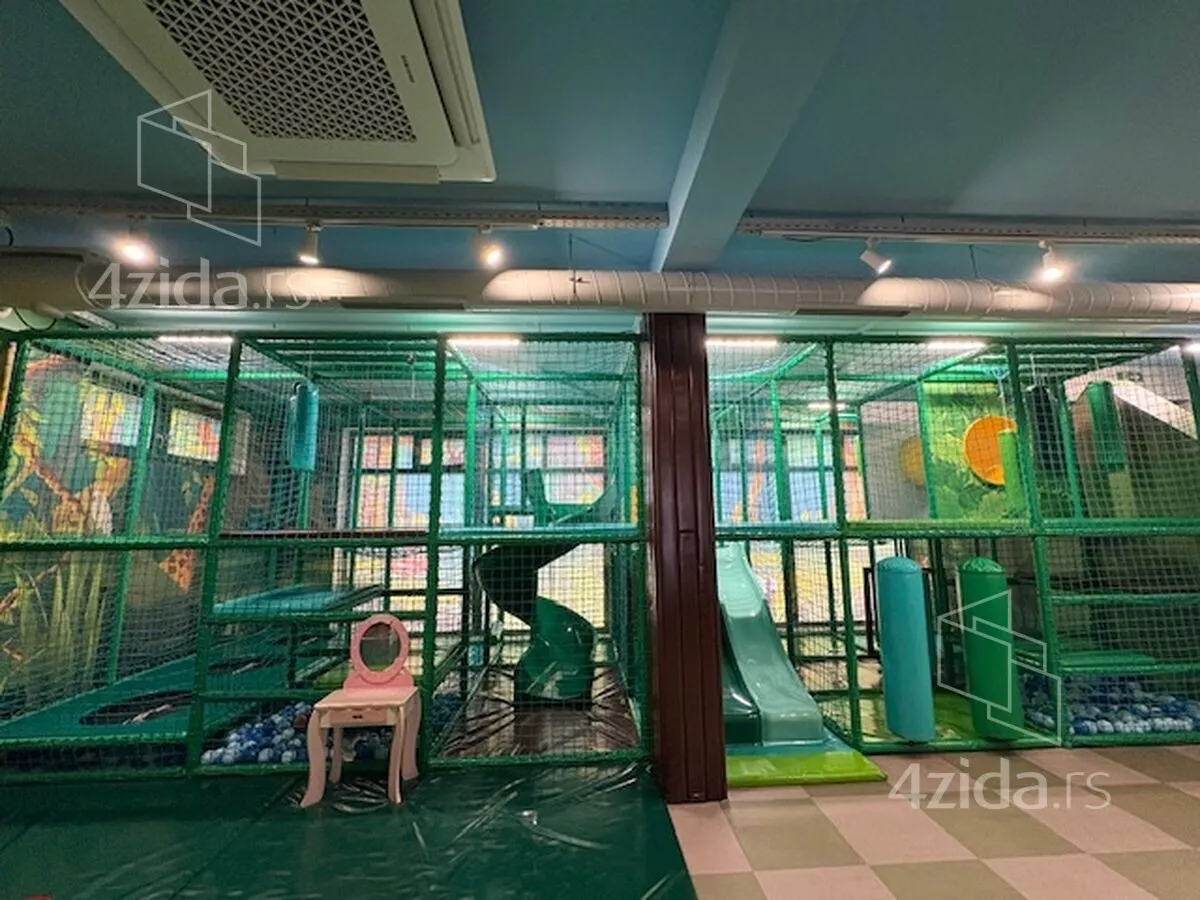 Ugostiteljski objekat | 4zida