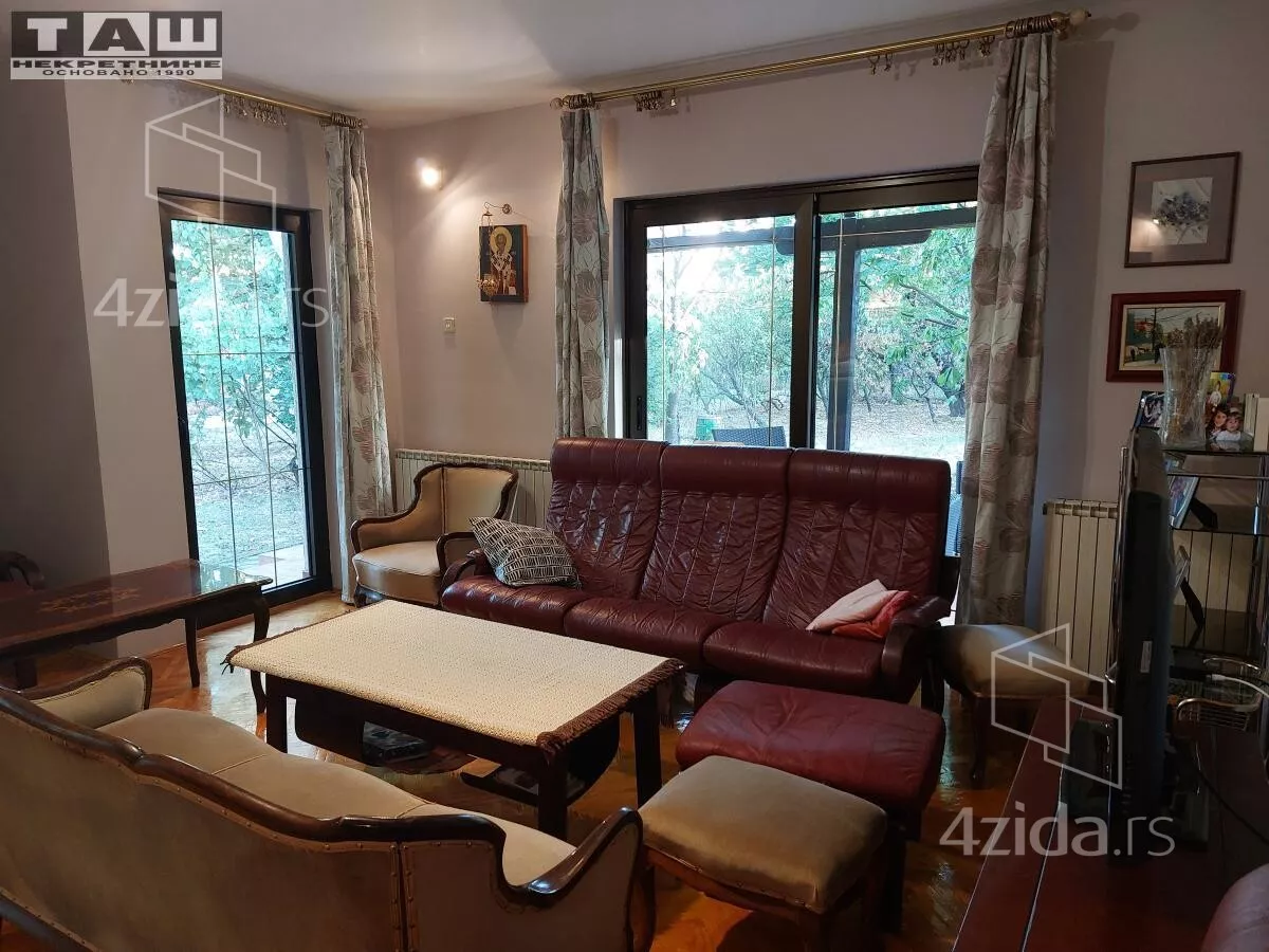 Kuća | 4zida