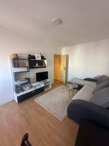 Hajduk Veljkova | 4zida.rs