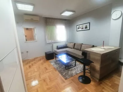 Braće Ribnikar | 4zida.rs