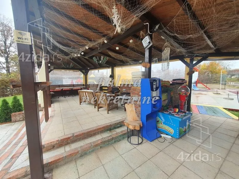 Lokal | 4zida