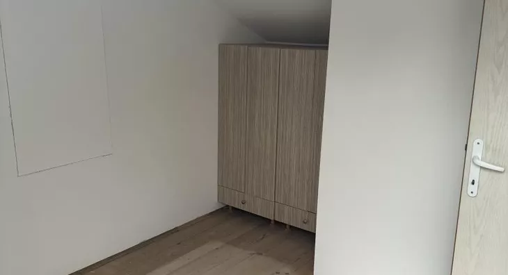 Šestosoban stan | 4zida