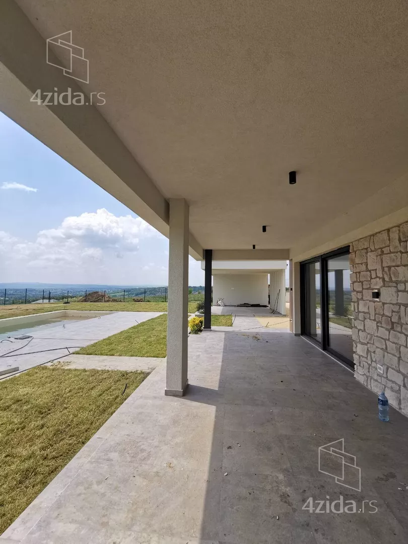 Kuća | 4zida
