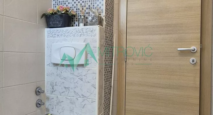 Četvoroiposoban stan | 4zida