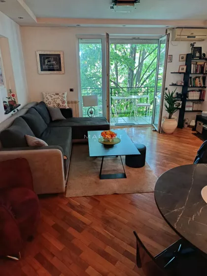 Ljubostinjska | 4zida.rs