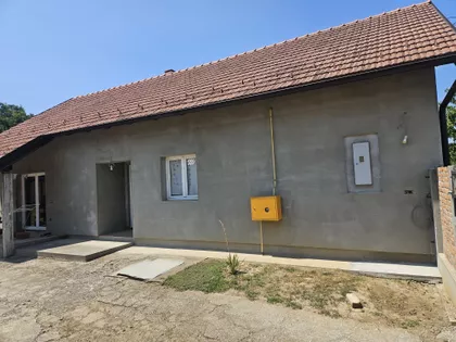 27. Oktobar 9 | 4zida.rs