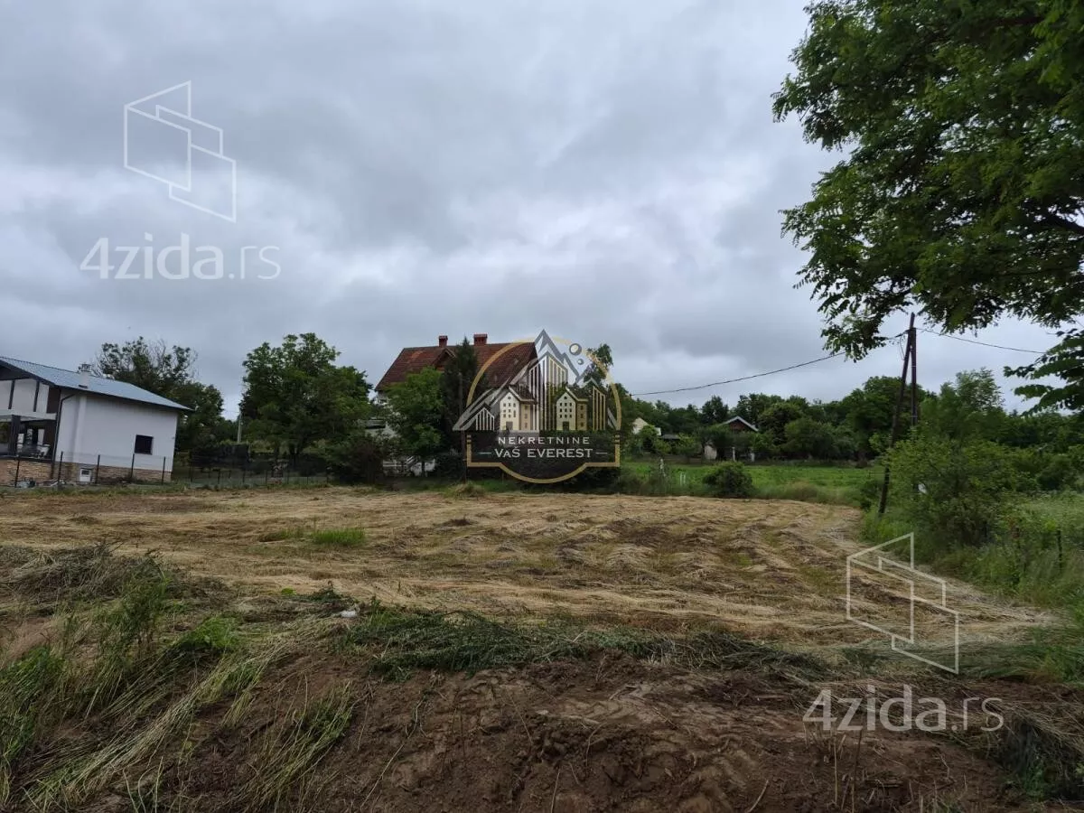 Plac | 4zida