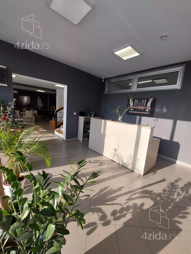 Poslovni prostor | 4zida