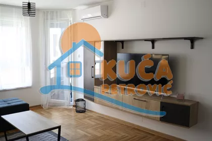 Bulevar svetog cara | 4zida.rs