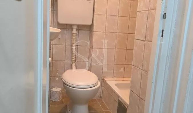 Šestosoban stan | 4zida