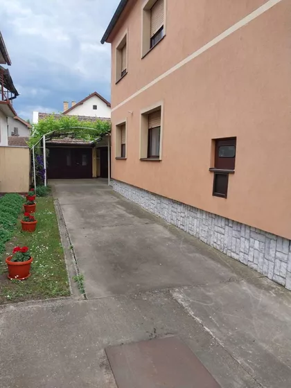 Gradske lokacije | 4zida.rs