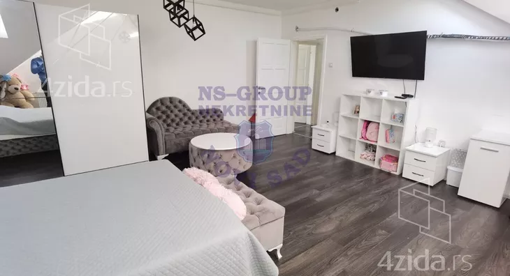 Petosoban stan | 4zida