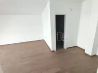 Šestosoban stan | 4zida