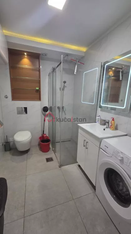 Kalenić pijaca | 4zida.rs