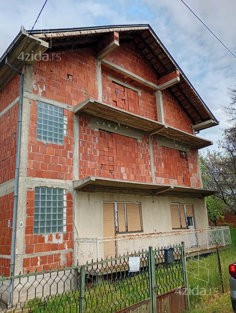 2-etažna kuća | 4zida