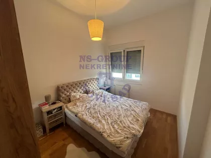 Cara Dušana | 4zida.rs