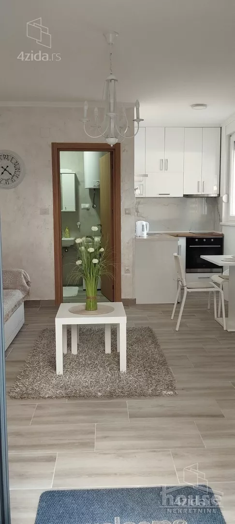 Garsonjera | 4zida