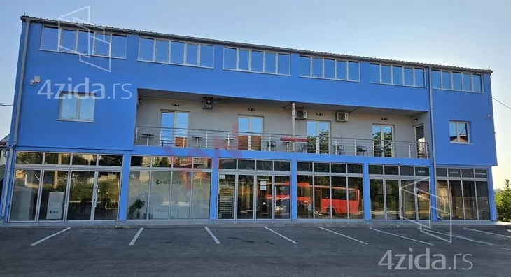 Poslovni prostor | 4zida
