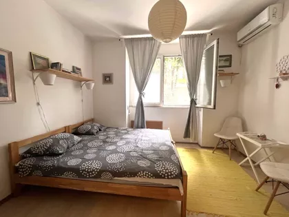 Skupština | 4zida.rs