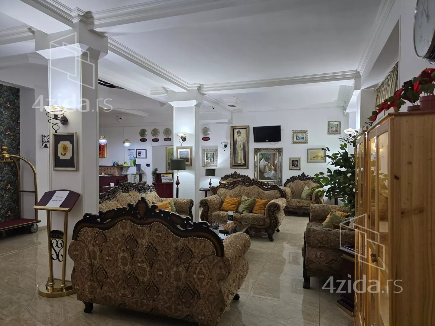 Turistički objekat | 4zida