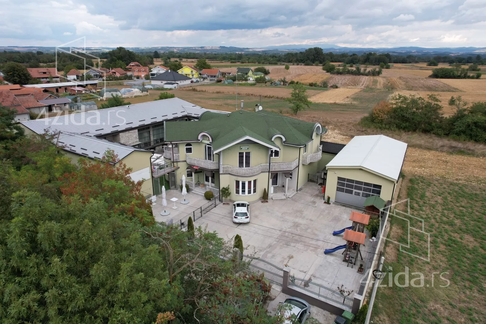 3-etažna kuća | 4zida
