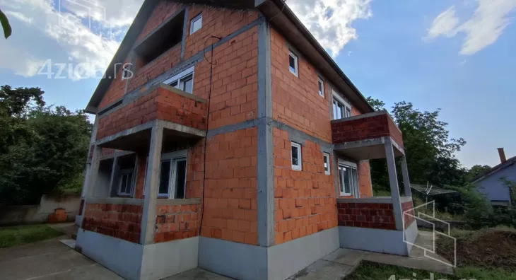 3-etažna kuća | 4zida