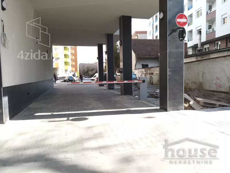 Garaža | 4zida