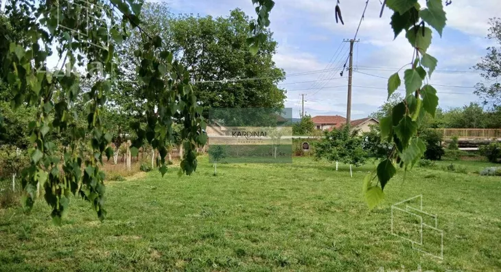 Plac | 4zida