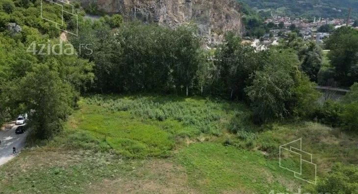 Plac | 4zida