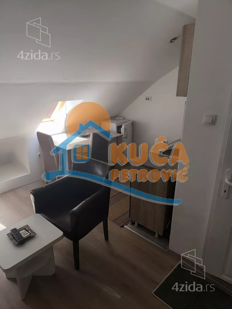 Garsonjera | 4zida