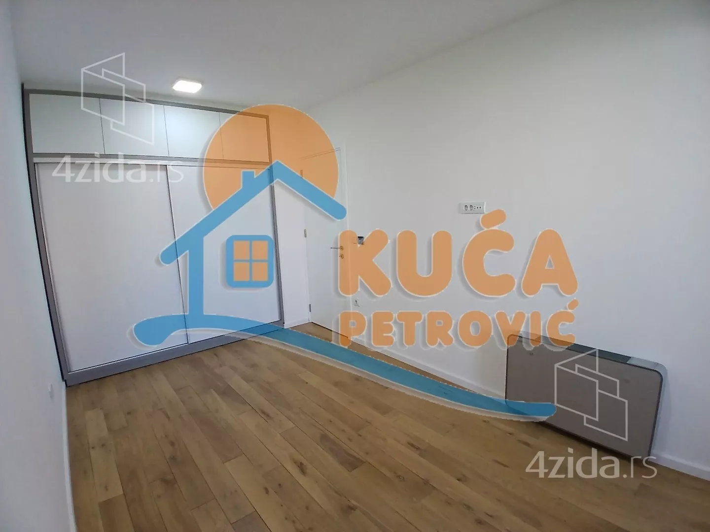 Lokal | 4zida