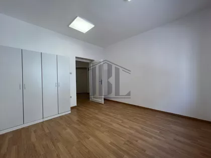 Zeleni Venac | 4zida.rs