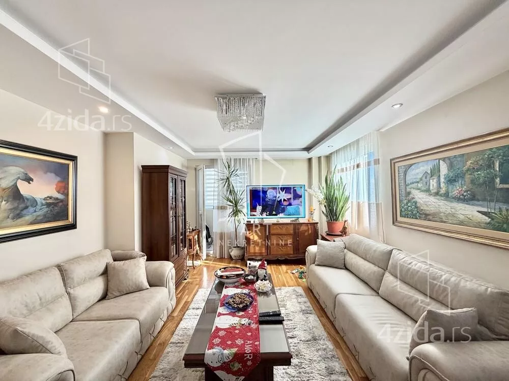 Četvorosoban stan | 4zida