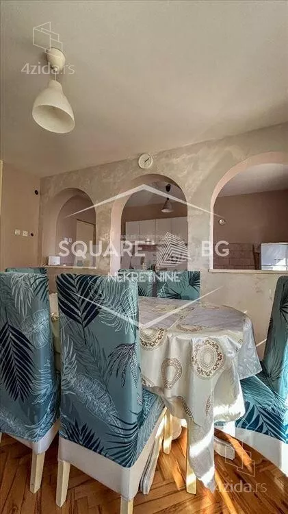 Petosoban stan | 4zida