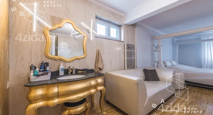 Šestosoban stan | 4zida