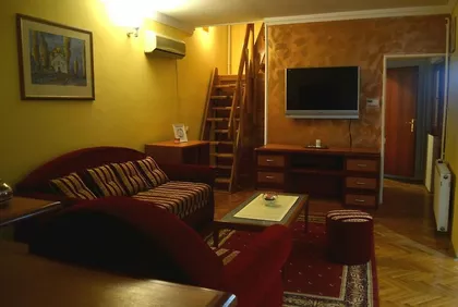 Petra Drapšina | 4zida.rs