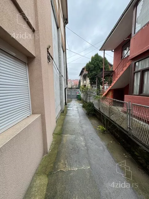 3-etažna kuća | 4zida