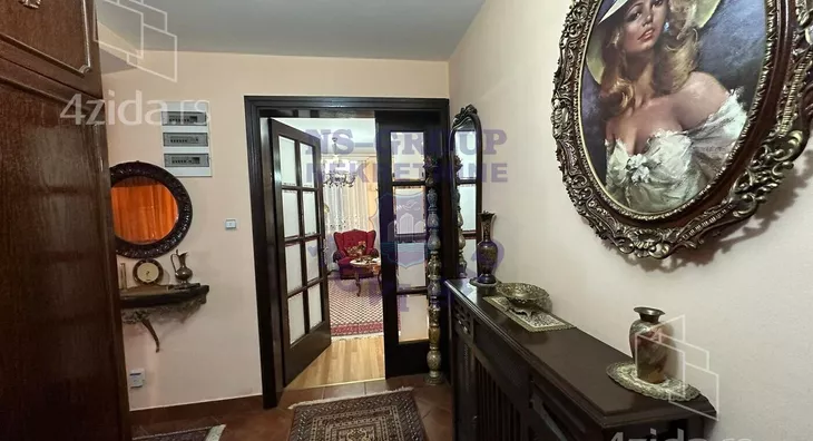 3-etažna kuća | 4zida