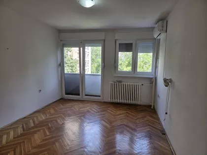 Železnička stanica | 4zida.rs