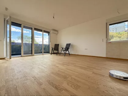 9.Brigade 19 | 4zida.rs