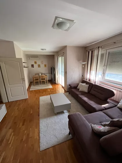 Jovanička | 4zida.rs