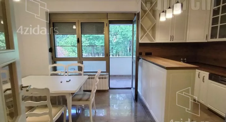 4-etažna kuća | 4zida