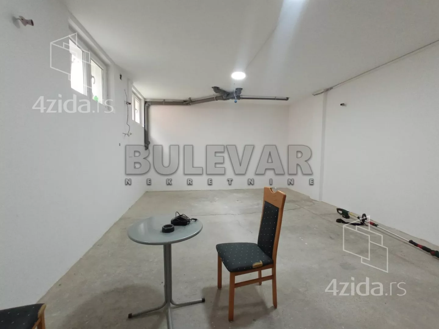 Lokal | 4zida