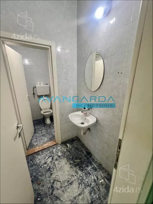 Lokal | 4zida
