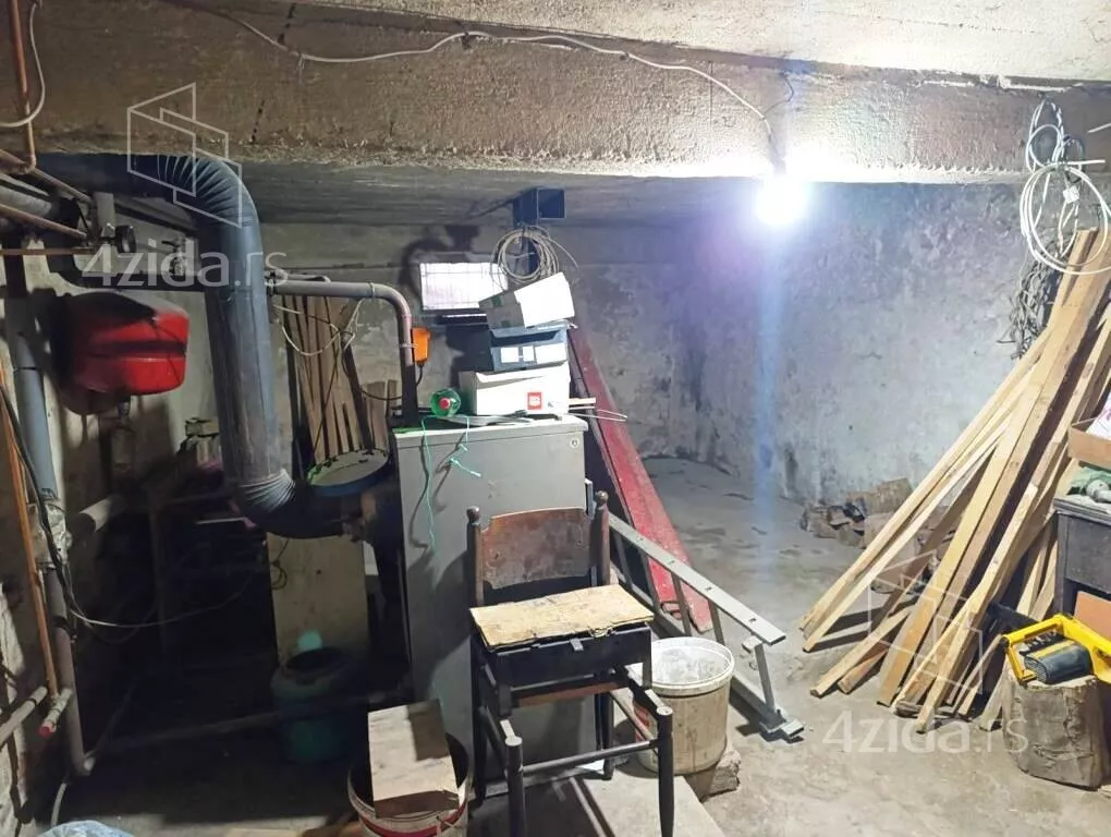 3-etažna kuća | 4zida