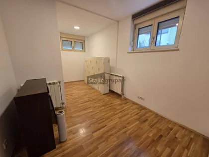 Šekspirova | 4zida.rs